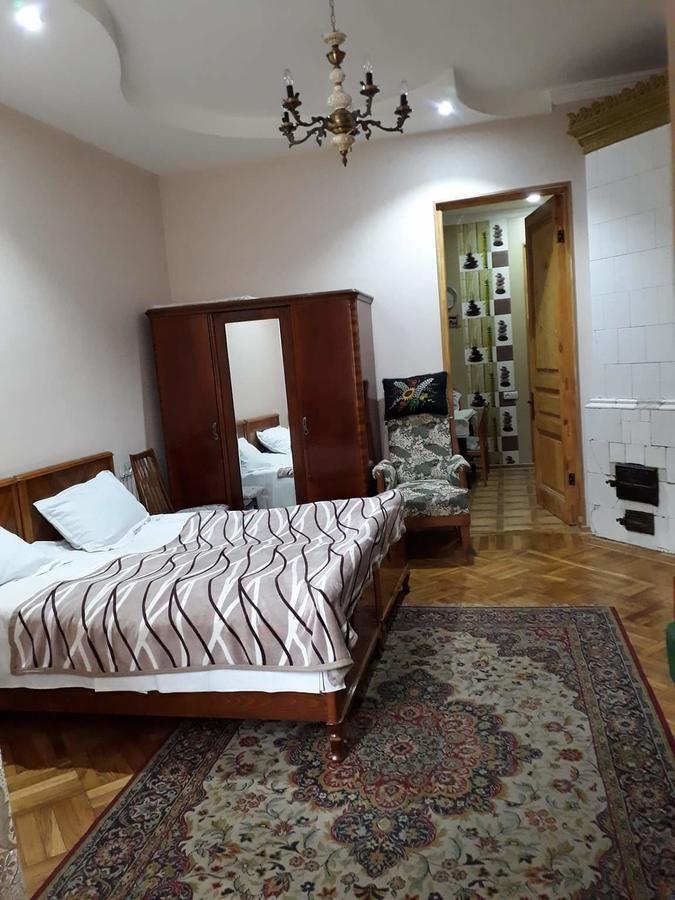 Old House Rustaveli Hotel Borjomi Exterior photo